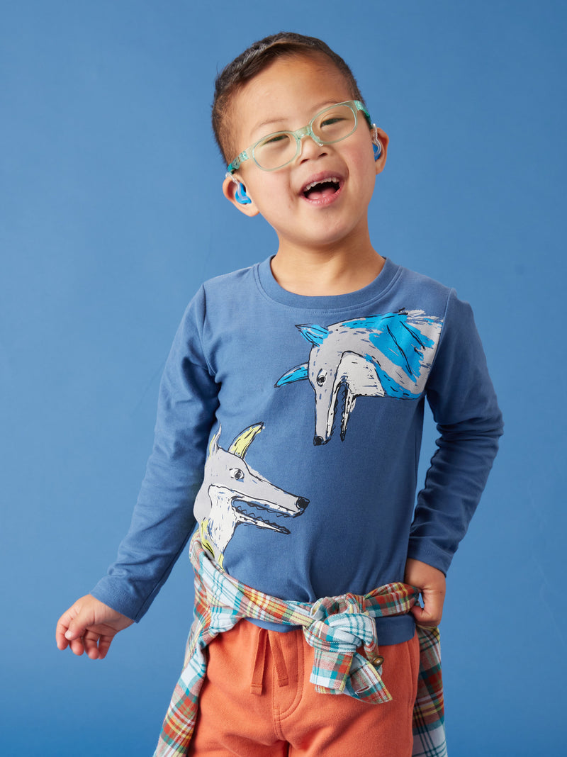 Wolf Howl Graphic Tee in Regatta Blue - View 2