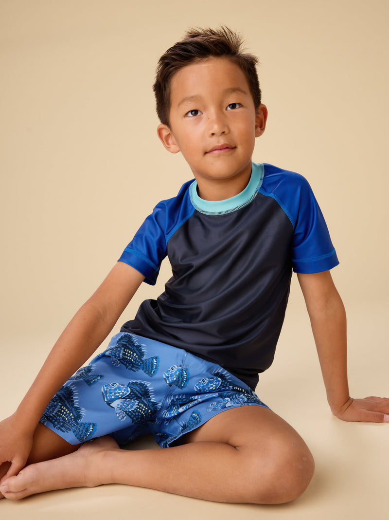 Short Sleeve Rash Guard in Blue Yarrow - View 2